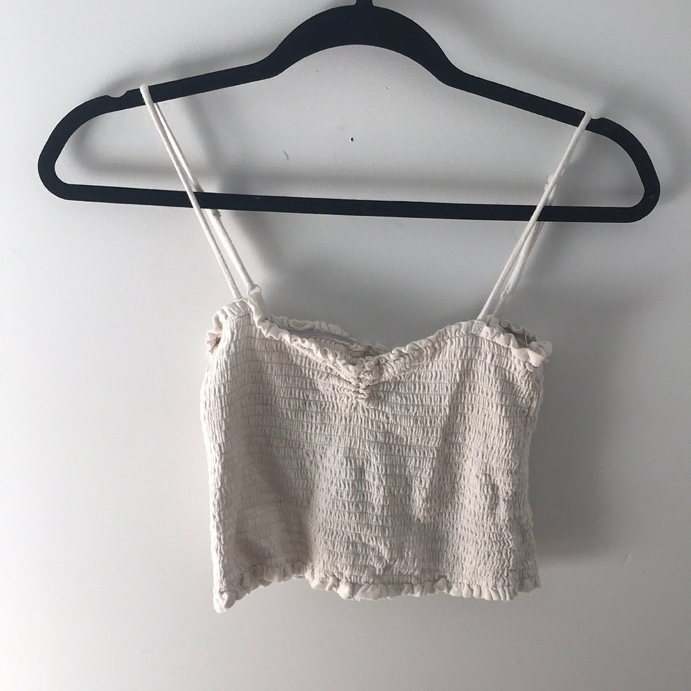 White scrunchy top